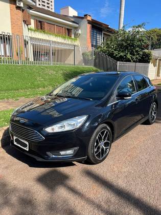 FORD FOCUS 2.0 TITANIUM 16V FLEX 4P POWERSHIFT FORD FOCUS 2.0 TITANIUM 16V FLEX 4P POWERSHIFT